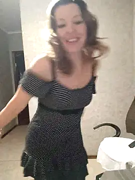 VselenaSun402 online show from March 4, 2025, 1:49 pm