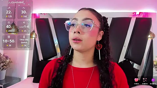 antonelllepiercee online show from September 30, 2025, 11:38 am