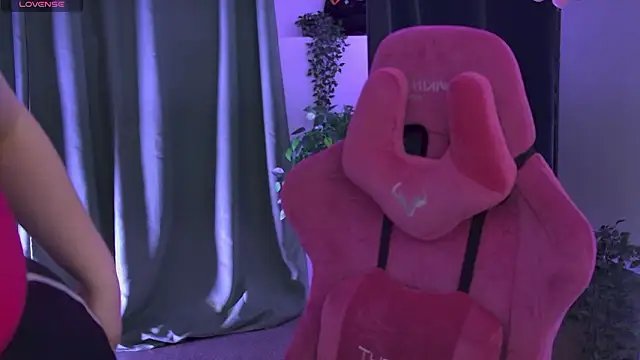 Snapshot of KellyPoter chatting on March 4, 2026, 7:27 am KellyPoter online show from March 4, 2026, 7:27 am