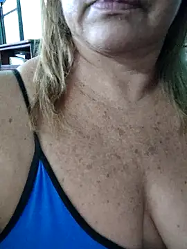 Kasandra Ho online show from September 30, 2025, 1:06 pm