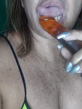 Kasandra Ho online show from September 27, 2025, 8:20 am