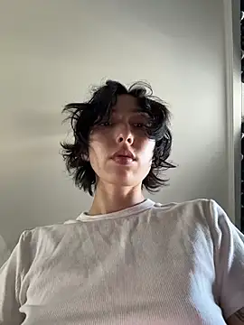 kikidoll online show from June 29, 2026, 3:46 am
