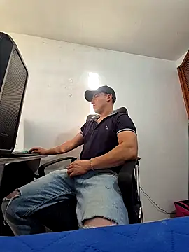 dragon1006 online show from April 25, 2026, 10:18 pm
