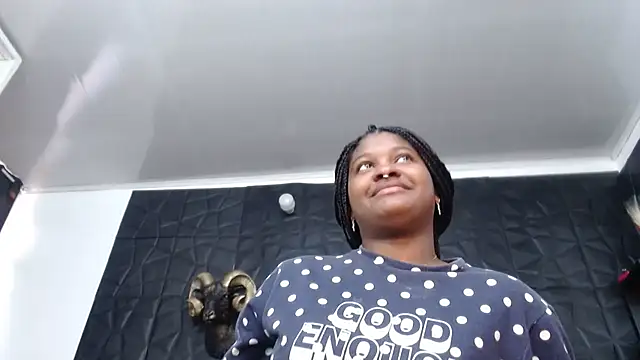 Snapshot of Hanna_Fox_69 chatting on March 14, 2026, 12:44 pm Hanna Fox 69 online show from March 14, 2026, 12:44 pm