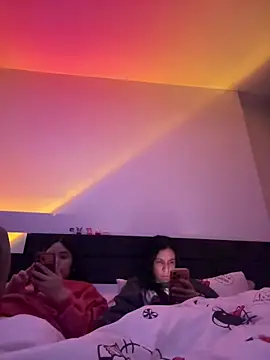 daniniescobarr online show from March 15, 2026, 11:01 pm