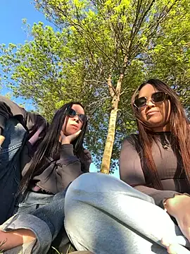 daniniescobarr online show from April 3, 2026, 5:52 pm