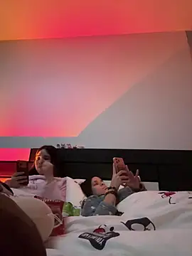 daniniescobarr online show from March 16, 2026, 10:45 pm