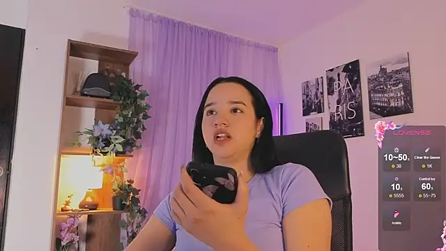 emilyrouxe online show from October 7, 2025, 2:51 pm