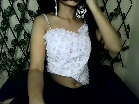 SUZY FROMUS online show from March 21, 2025, 11:23 pm