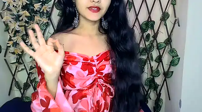 SUZY FROMUS online show from February 7, 2025, 5:29 pm