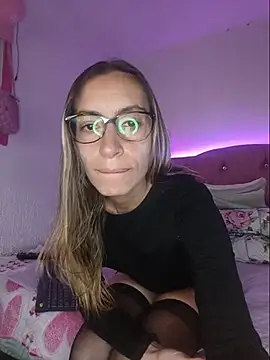 Melinaa-sex online show from June 8, 2026, 1:22 am