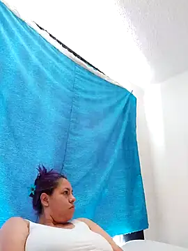 Viiooleetaas online show from February 9, 2025, 6:16 pm