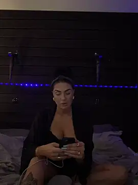 Snapshot of eemsii chatting on February 15, 2025, 6:55 pm eemsii online show from February 15, 2025, 6:55 pm