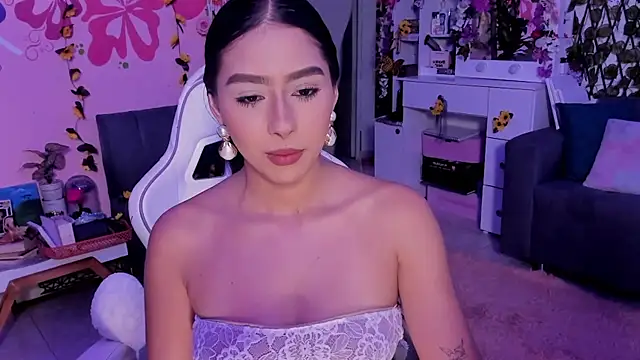 Snapshot of Danielacossio chatting on April 24, 2026, 4:36 am Danielacossio online show from April 24, 2026, 4:36 am