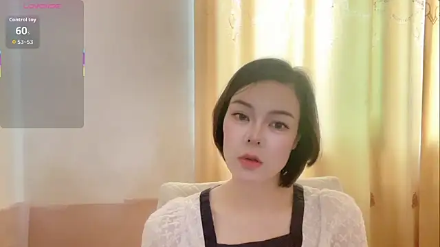 Snapshot of Linda-LL chatting on May 24, 2026, 5:07 am Linda-LL online show from May 24, 2026, 5:07 am