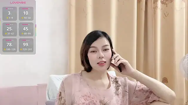 Snapshot of Linda-LL chatting on May 21, 2026, 10:56 am Linda-LL online show from May 21, 2026, 10:56 am