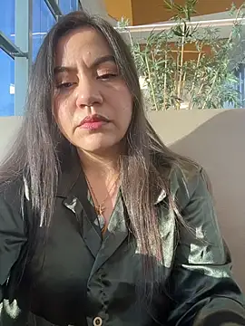 Snapshot of Iam__Cristal chatting on June 11, 2026, 10:40 pm Iam Cristal online show from June 11, 2026, 10:40 pm