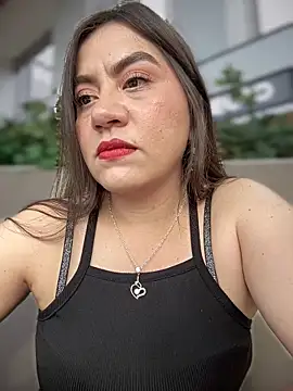 Iam  Cristal online show from October 2, 2025, 9:07 pm