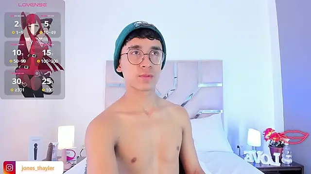 Thayler jones online show from January 11, 2026, 2:46 pm