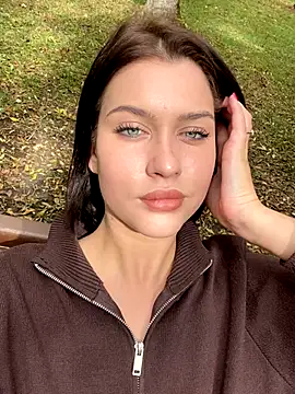 Snapshot of KikiWatson chatting on October 11, 2025, 10:38 am KikiWatson online show from October 11, 2025, 10:38 am