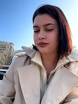 Snapshot of KikiWatson chatting on November 9, 2025, 7:12 am KikiWatson online show from November 9, 2025, 7:12 am