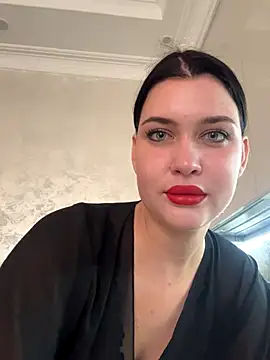 Snapshot of KikiWatson chatting on November 28, 2025, 8:58 am KikiWatson online show from November 28, 2025, 8:58 am