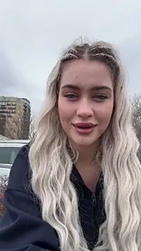 Snapshot of KikiWatson chatting on March 21, 2026, 7:53 am KikiWatson online show from March 21, 2026, 7:53 am