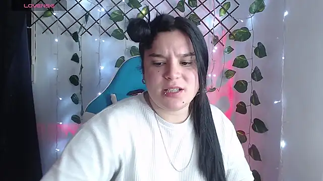 Nika 1  online show from August 5, 2026, 1:43 am