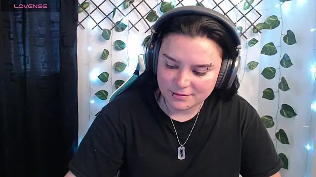 Nika 1  online show from May 8, 2026, 9:51 pm