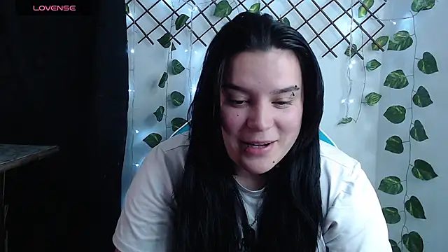 Nika 1  online show from July 14, 2026, 11:33 pm
