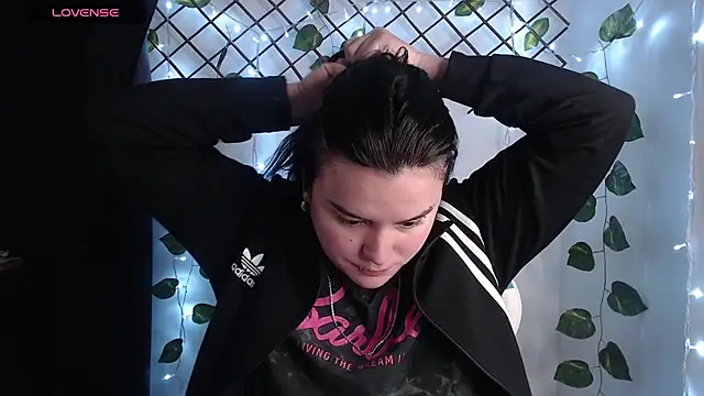 Nika 1  online show from July 28, 2026, 1:13 am