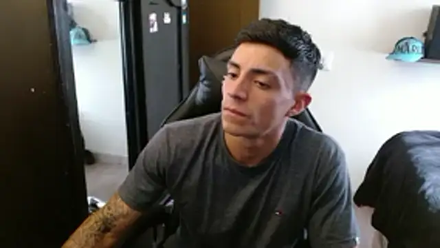 Snapshot of kv___xxx_ chatting on February 9, 2026, 8:29 pm kv xxx online show from February 9, 2026, 8:29 pm