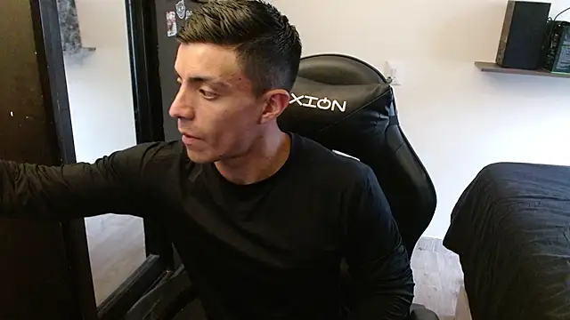 Snapshot of kv___xxx_ chatting on March 13, 2026, 6:24 pm kv xxx online show from March 13, 2026, 6:24 pm