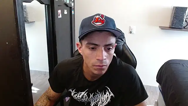 Snapshot of kv___xxx_ chatting on February 21, 2026, 7:49 pm kv xxx online show from February 21, 2026, 7:49 pm