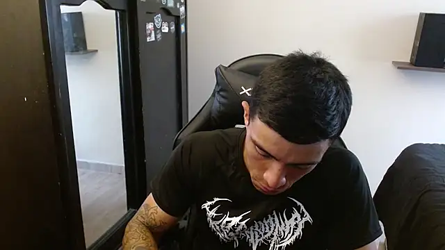 Snapshot of kv___xxx_ chatting on March 21, 2026, 6:45 pm kv xxx online show from March 21, 2026, 6:45 pm