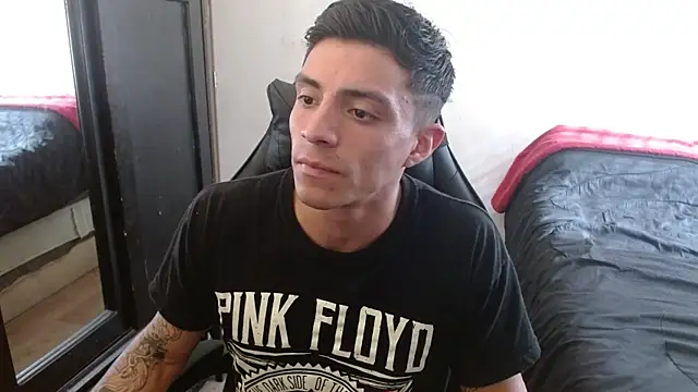 kv   xxx  online show from September 19, 2025, 8:24 pm