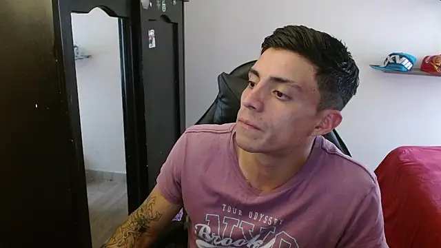 kv   xxx  online show from December 1, 2025, 8:42 pm