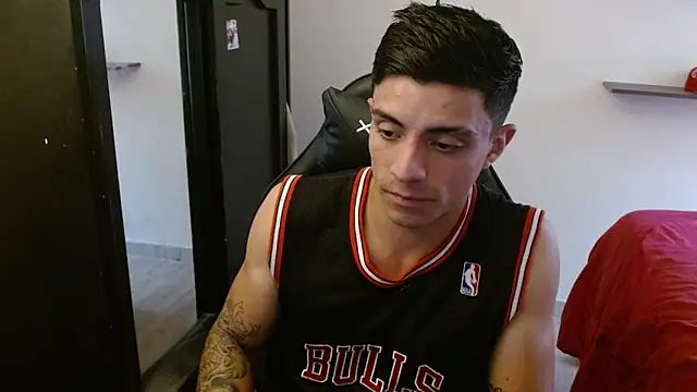 kv   xxx  online show from November 28, 2025, 8:31 pm