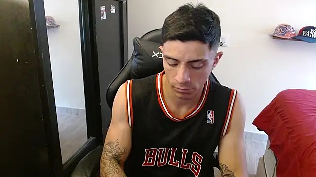 kv   xxx  online show from January 15, 2026, 4:32 pm