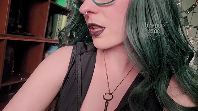vesperjadex online show from May 16, 2026, 3:05 am