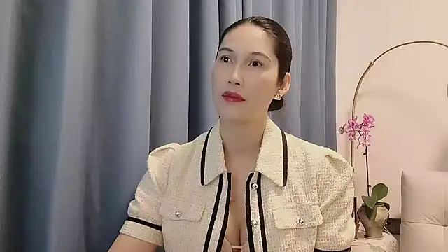 Ccoovss11 online show from December 13, 2024, 12:39 pm