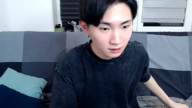 Miram Yu online show from January 26, 2025, 9:51 pm