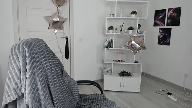 Miram Yu online show from February 8, 2025, 9:36 pm