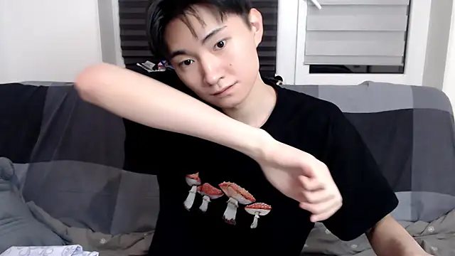 Miram Yu online show from January 18, 2025, 10:49 pm