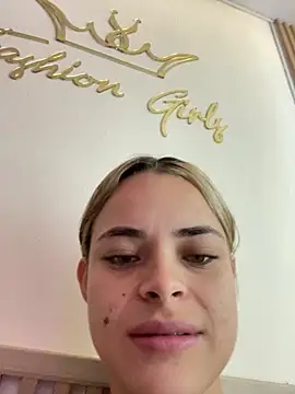 HannaRhodes online show from June 28, 2026, 1:06 pm