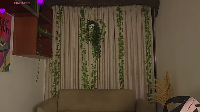 HannaRhodes online show from March 13, 2026, 3:28 pm