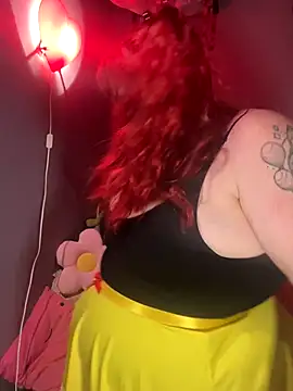 Snapshot of puffpixiee chatting on October 10, 2025, 6:31 pm puffpixiee online show from October 10, 2025, 6:31 pm