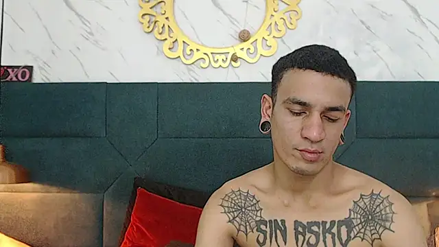 Snapshot of salome_daniel chatting on October 21, 2025, 8:30 pm salome daniel online show from October 21, 2025, 8:30 pm