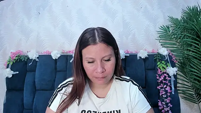 Melody Megann online show from July 27, 2026, 7:54 pm