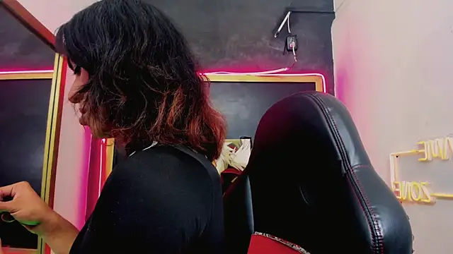 Isabella stanford2 online show from January 8, 2026, 1:06 pm